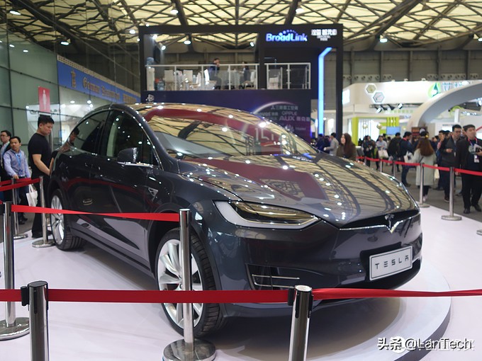 暴走两万步！海量图片带你游览2017年AWE家电展