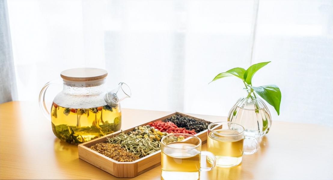 出伏喝党参和黄芪,伏天适合喝菊花茶