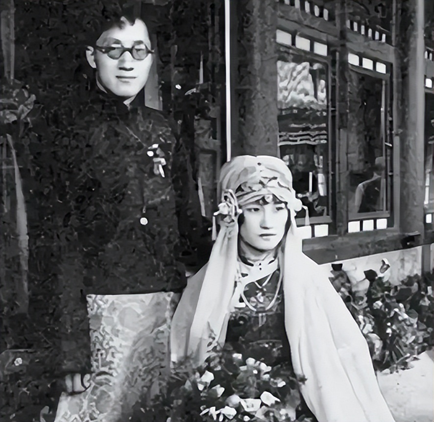 徐志摩死后林徽因写的挽联,徐志摩和林徽因在康桥的视频