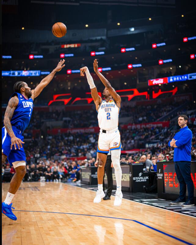 雷霆vs快船亚历山大乔治,亚历山大37分掘金终结雷霆4连胜