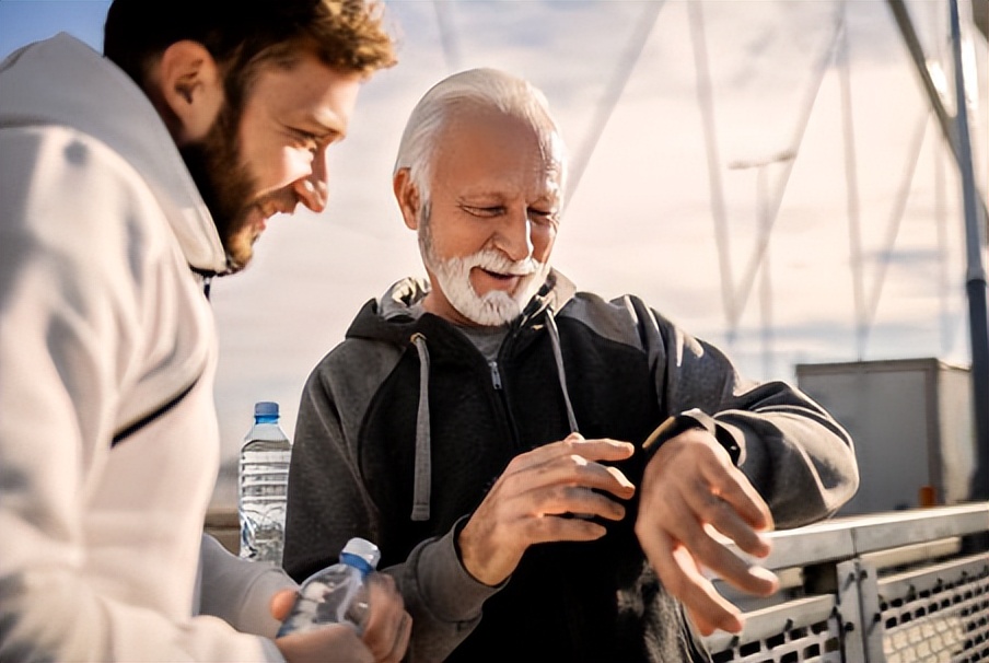 老年人有必要使用智能手表吗？