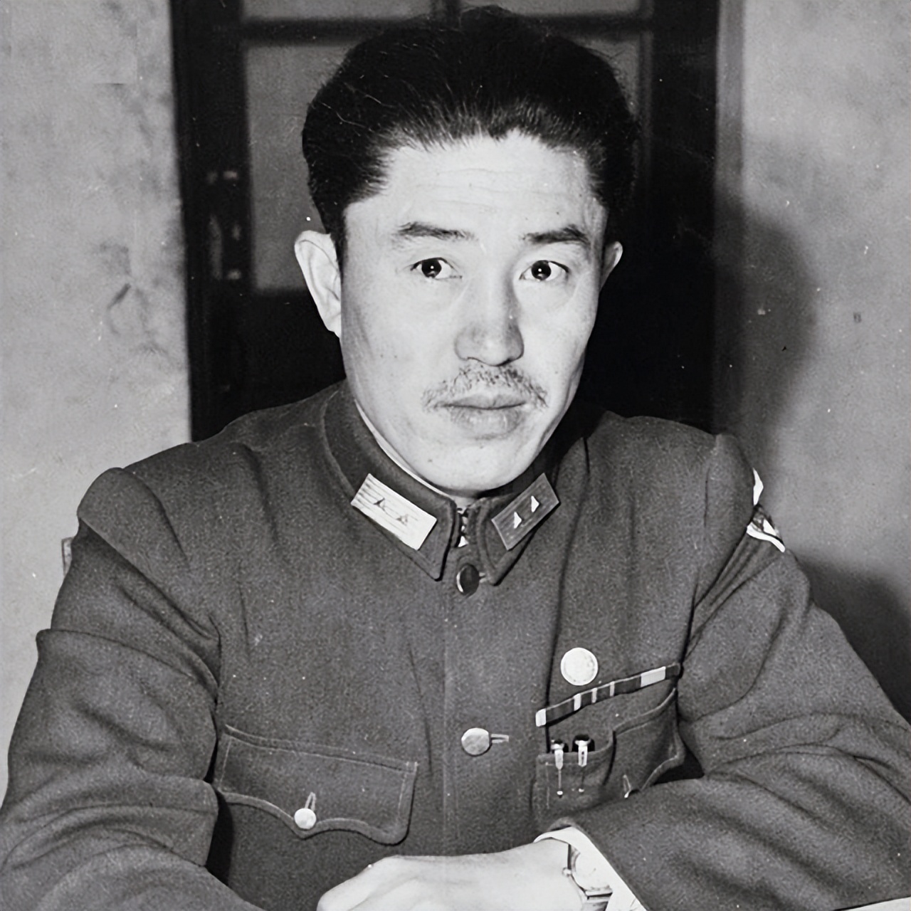 国民*党**中将郑洞国:建国后官至正部,次子在台湾失联