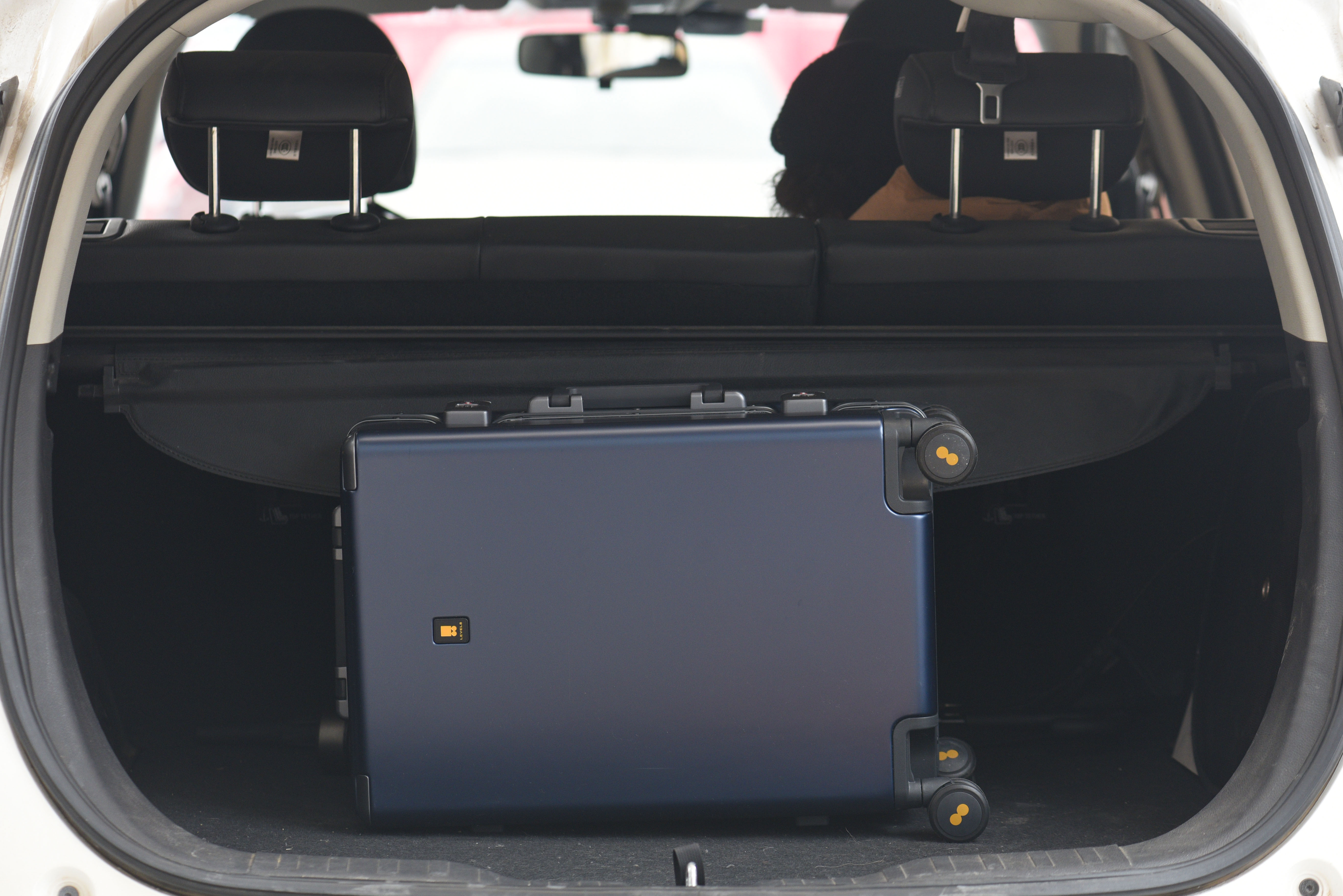 地平线8号26寸行李箱哪个颜色好,地平线8号行李箱20寸有几个款式