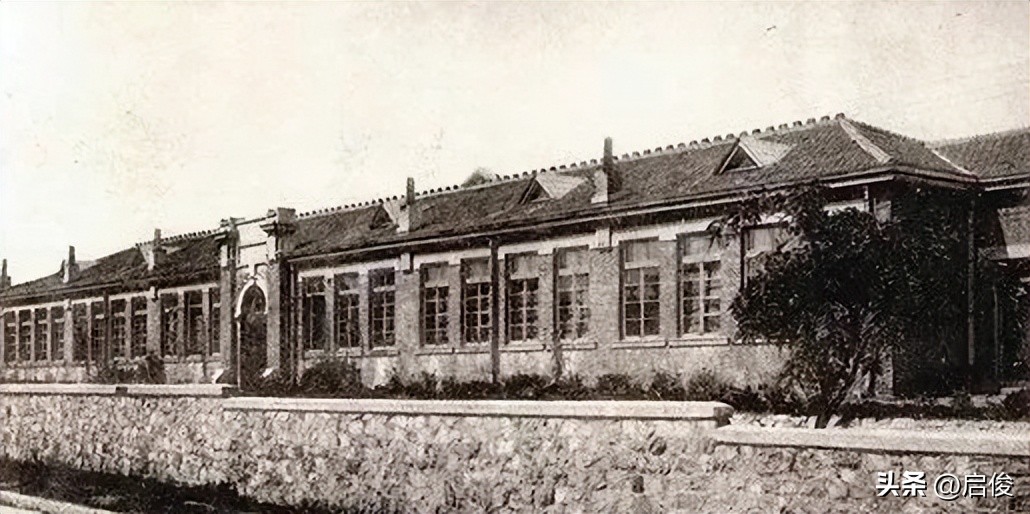 大连日本学校解放前,大连建立最早小学