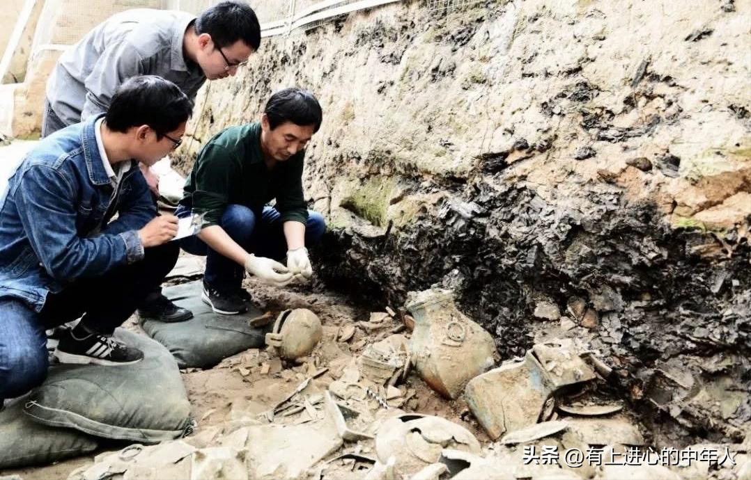 揭秘秦始皇地宫之秘视频,秦始皇陵地宫民间传说