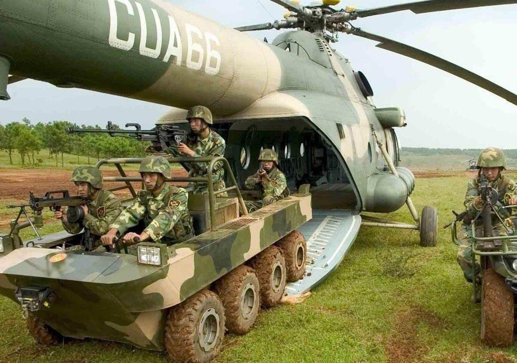 从空降代步，到机步营指挥：“山猫”越来越牛