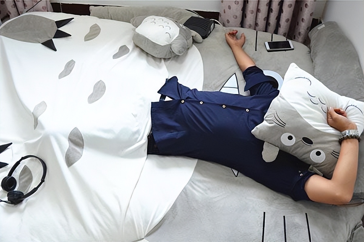 老年人睡几个小时最健康,中老年人要睡多少个钟才可以