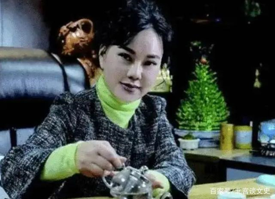 杭州亿万富婆朱丽丽 (富婆朱丽丽个人简历)