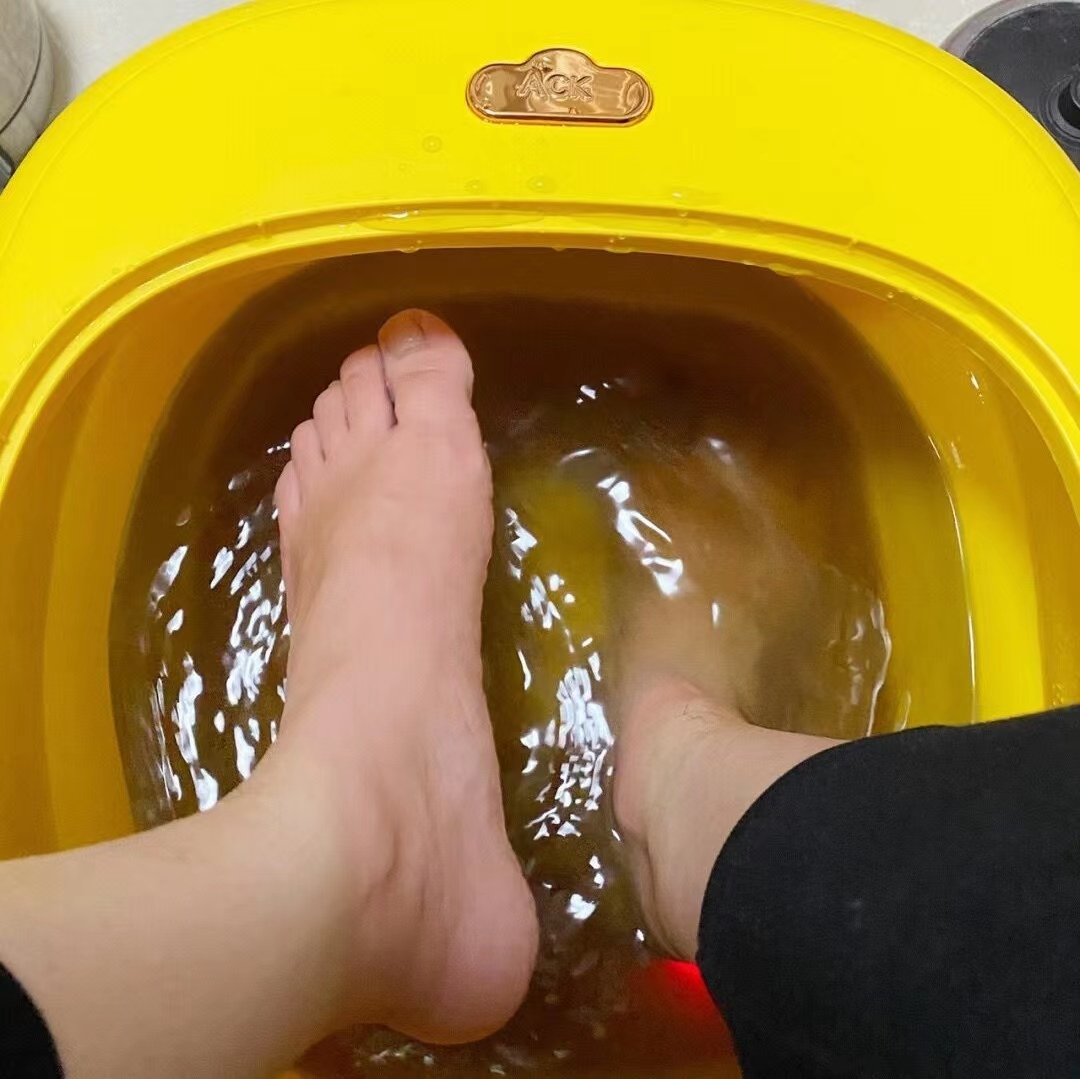 权威专家灰指甲怎么治才能除根,灰指甲去除演示图片