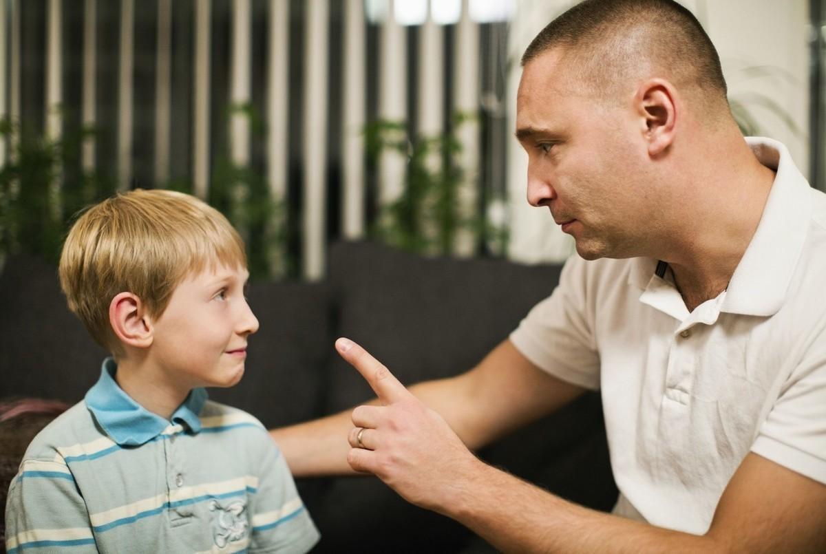 导致孩子玻璃心的原因,儿童玻璃心是怎么造成的