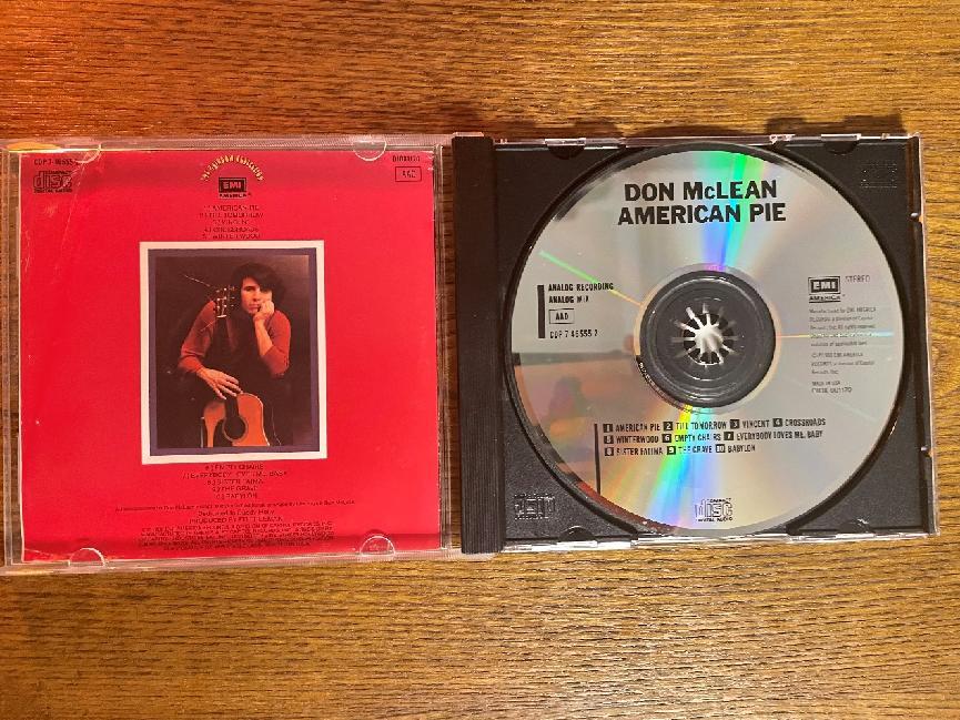 用cd机听歌和手机有区别么,用cd机听歌好还是用电听好