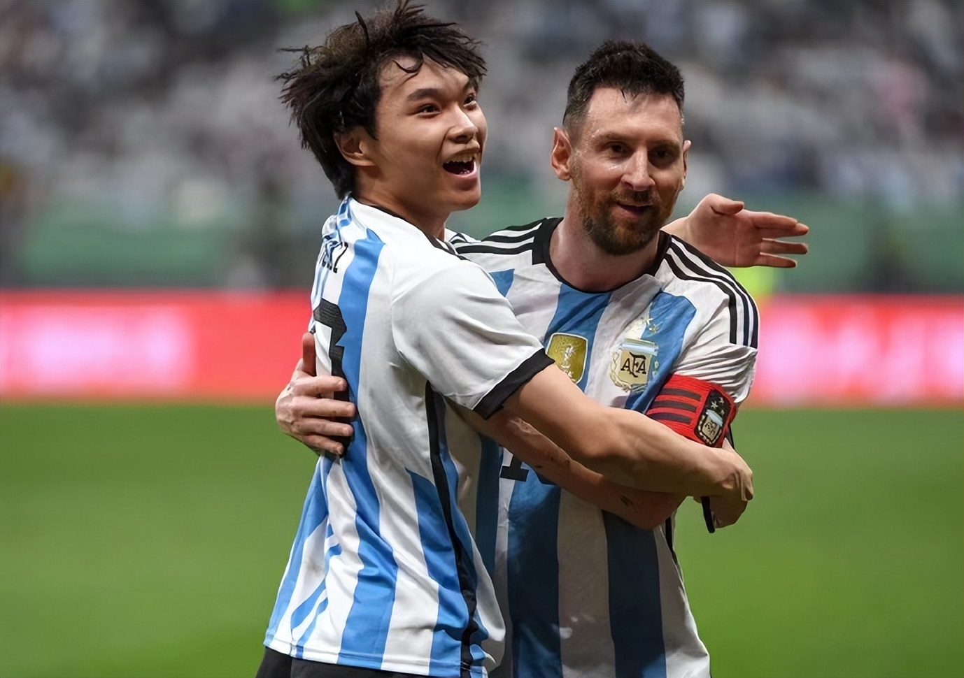 足球需要天赋和青训,足球需要个性与血性结合