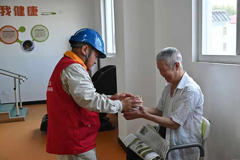 月圆人团圆月满人美满,中秋月圆人团圆完整版