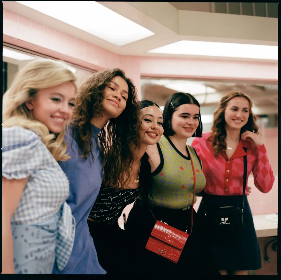 甜心脸蛋+*物尤**身材，但没人说她是花瓶