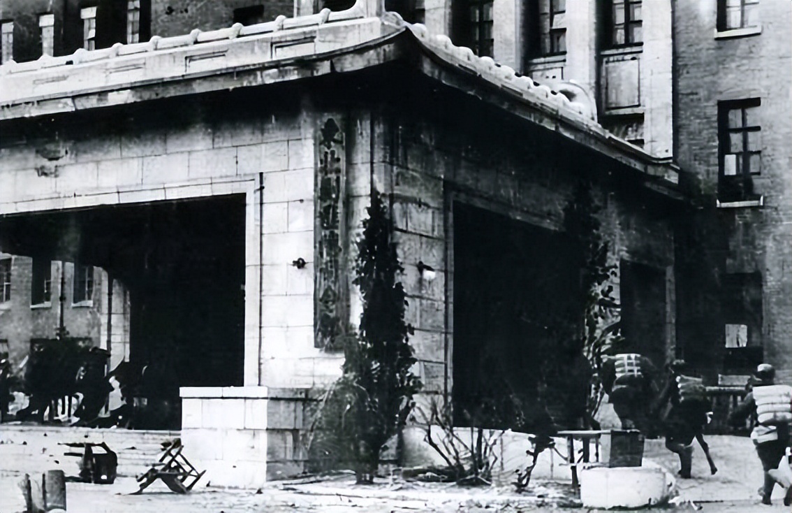 国民*党**军官被俘，自称代号“902”，李克农亲自证实：请予以优待