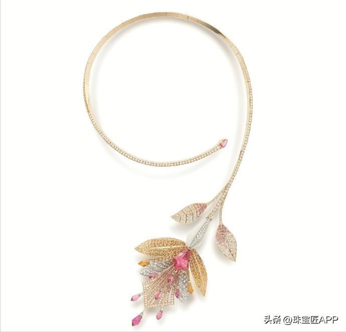 宝诗龙问号项链周冬雨,宝诗龙孔雀问号项链