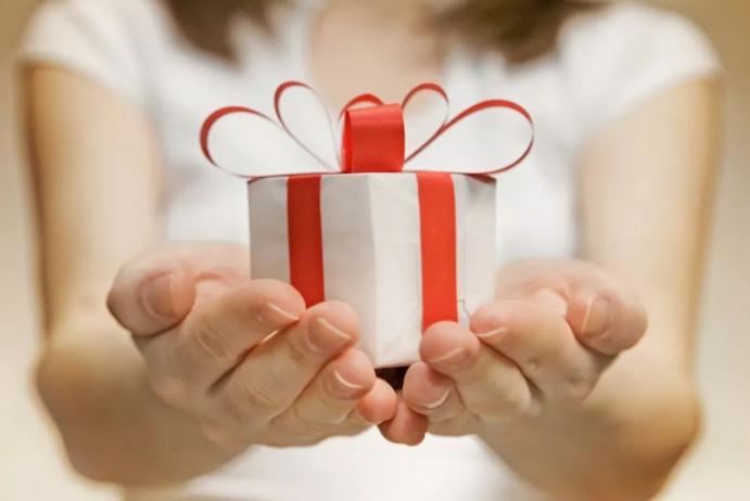 七夕节水果爱心礼盒,七夕节吃什么零食