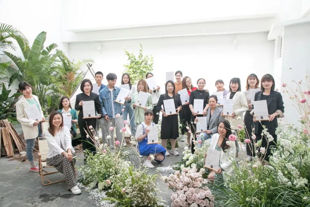 如何解决花店淡季问题,花店淡季是怎么熬过去的呢