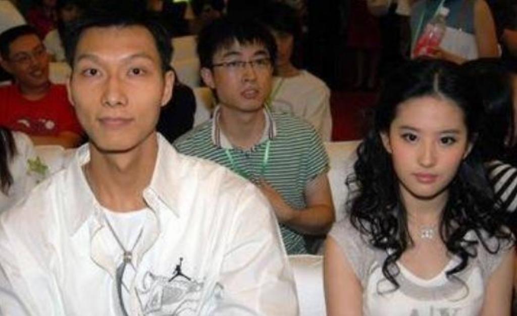 易建联娶老婆了吗,易建联身价上亿迎娶巴西宝贝