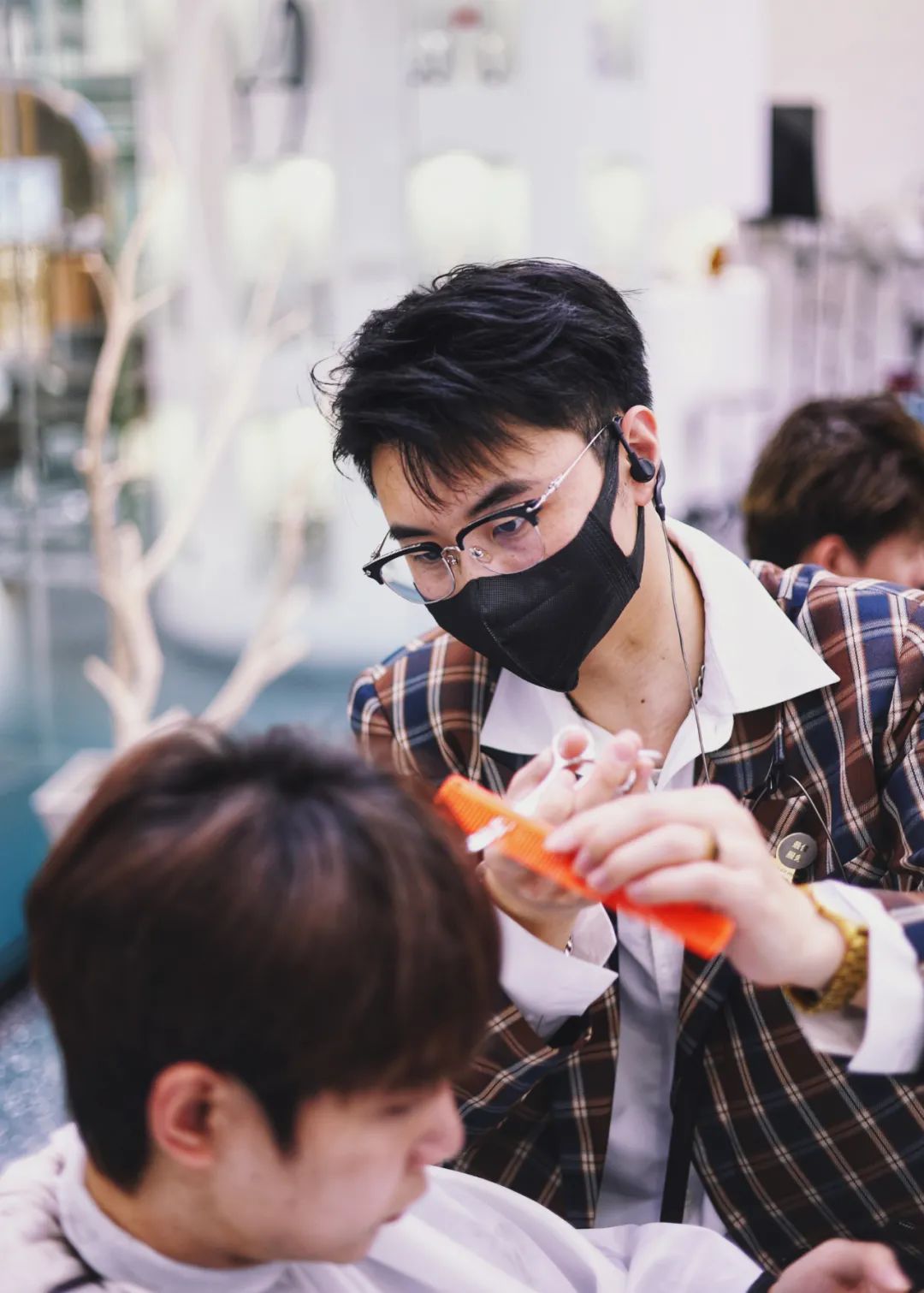 成都直男的头值多少钱？