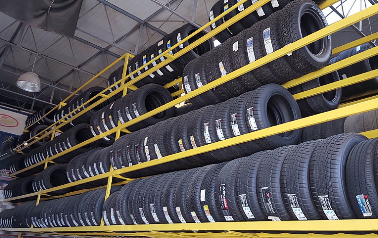 轮胎年份超了5年还可以用吗,三年的轮胎过期吗