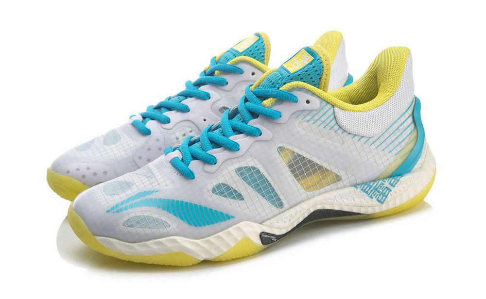 过年了买件衣服犒劳,过年了买件衣服犒劳一下自己