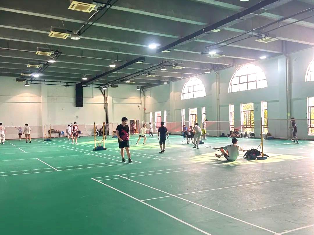 学校体育设施现状,上新学校好吗