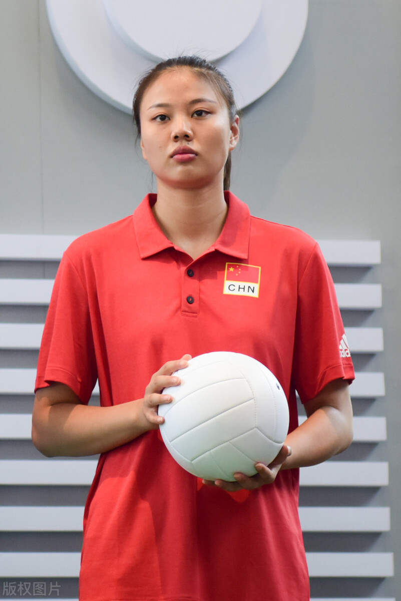 龚翔宇优美空中姿态图片,2022世排联赛龚翔宇得分