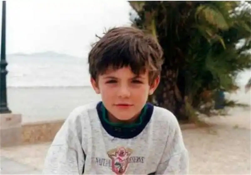 世界巨星c罗为他落泪,世界球王c罗和梅西