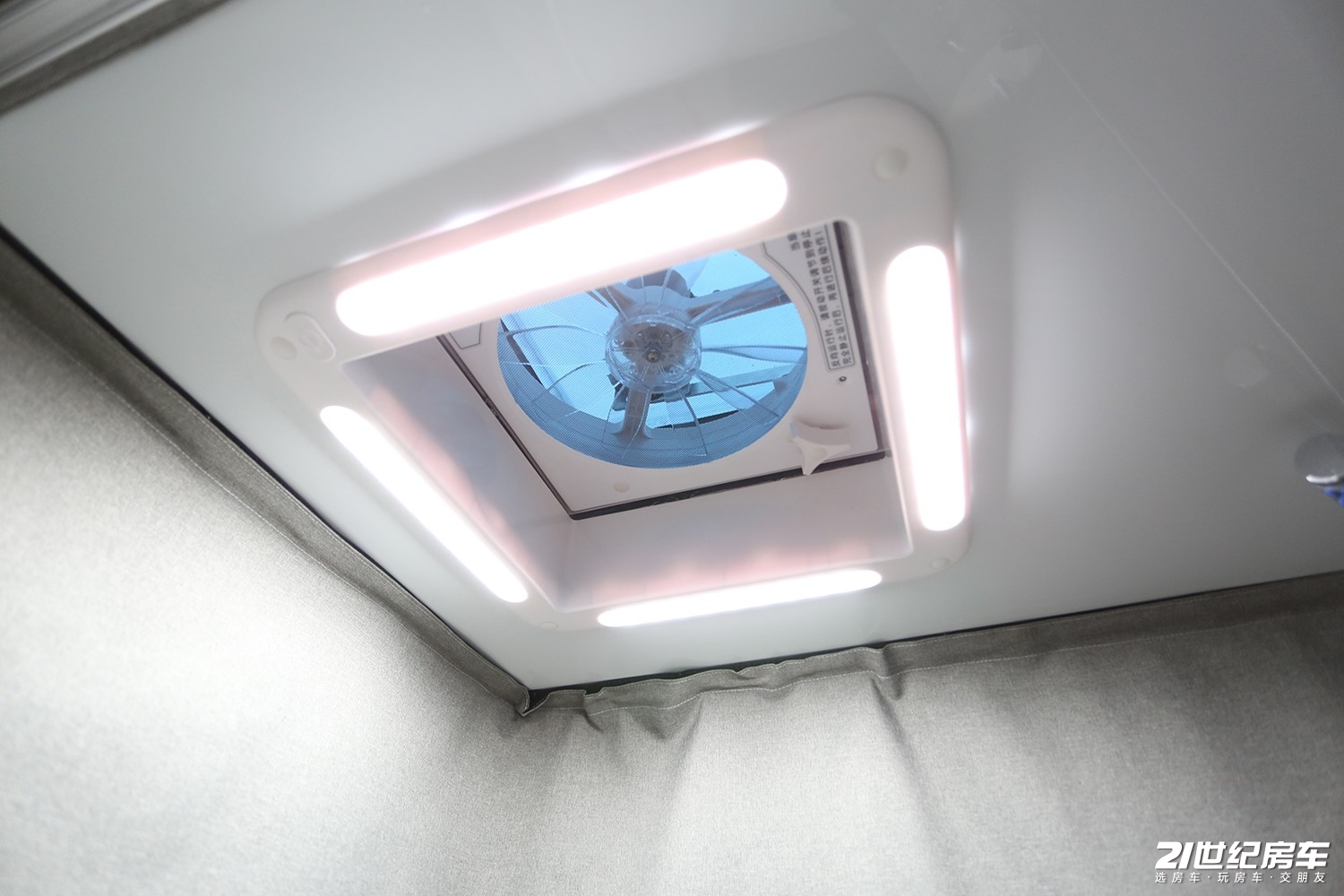 骆驼皮卡升顶房车,2024款骆驼升顶房车