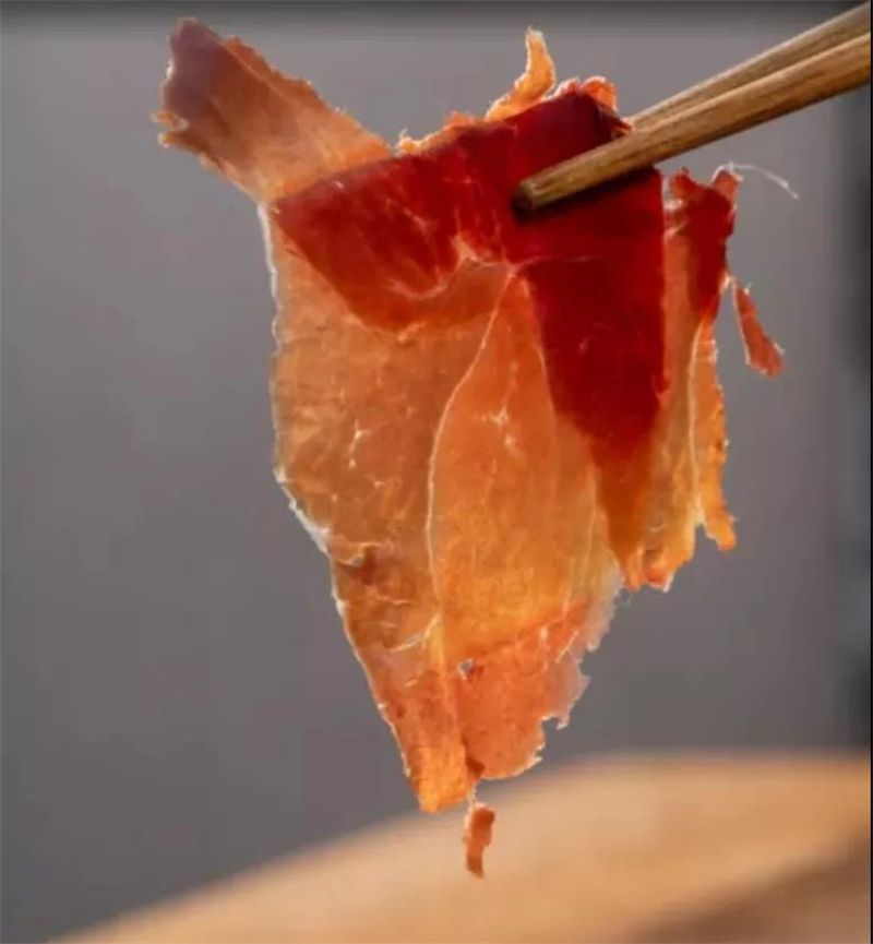 浜戝崡鎬掓睙鍗佸ぇ蹇呭悆缇庨,浜戦鍝佸皾鑸屽皷涓婄殑绾㈡渤