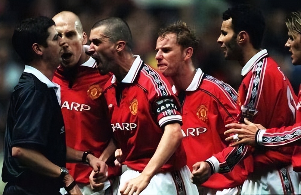 马奎尔曼联几号,马奎尔凭什么当曼联队长