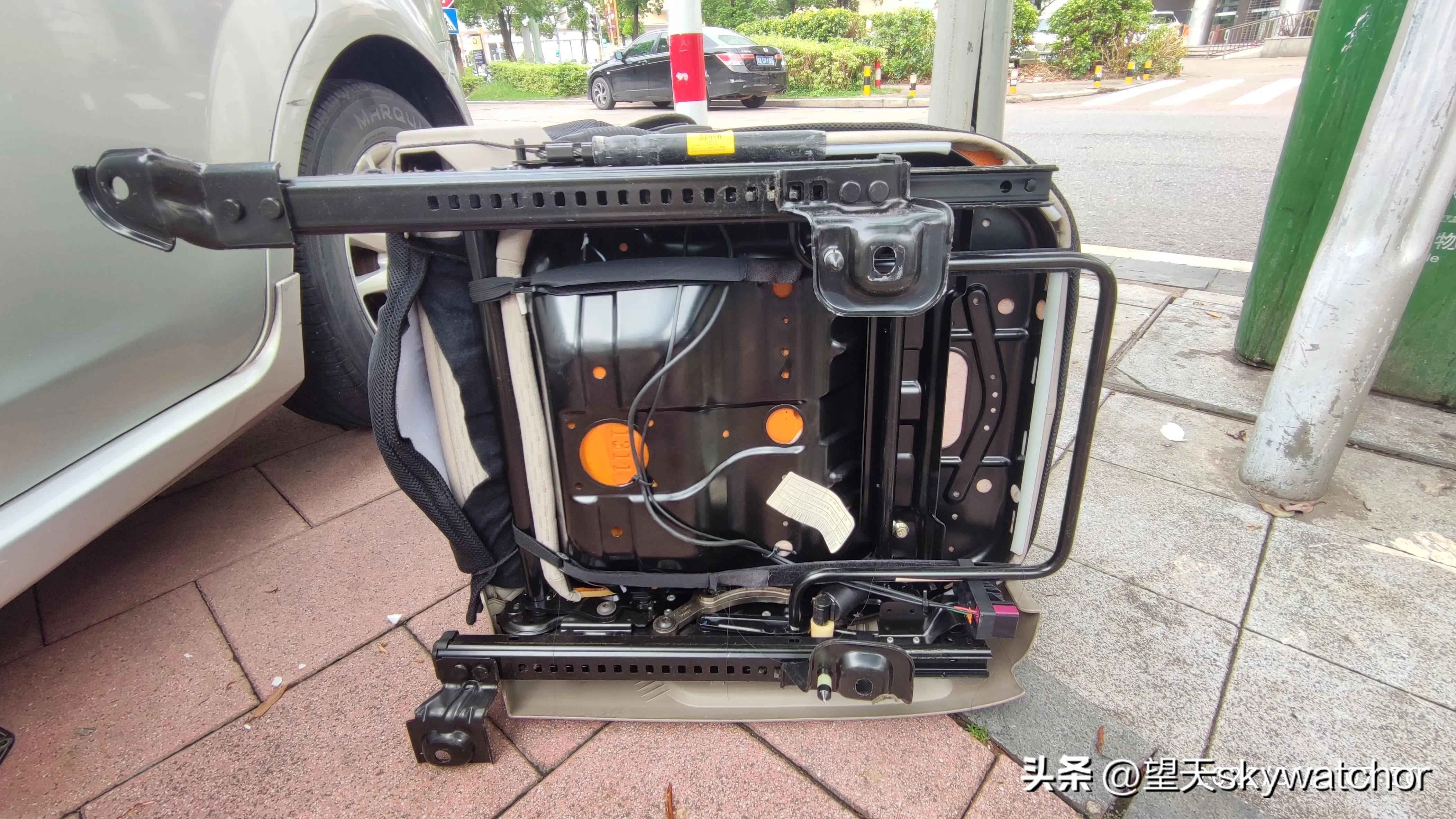 07福克斯鼓风机调速电阻,07款福克斯鼓风机电阻经常烧坏