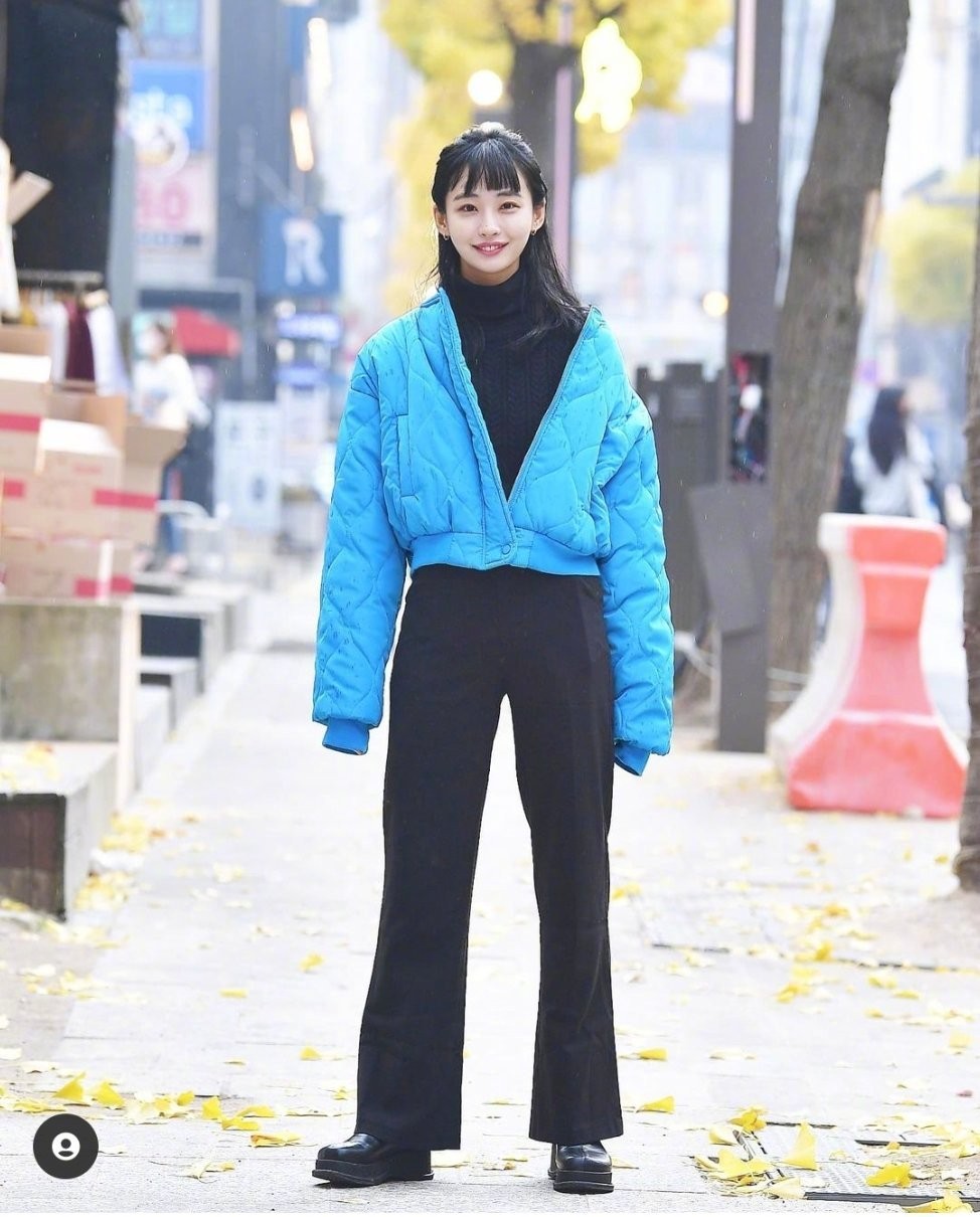 韩国冬天穿搭露腿,韩国女性冬天光腿不怕关节炎