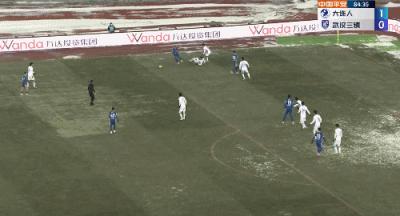 大连人输在外援前锋不看球匪夷所思！三镇将帅怪场地谢晖语出惊人