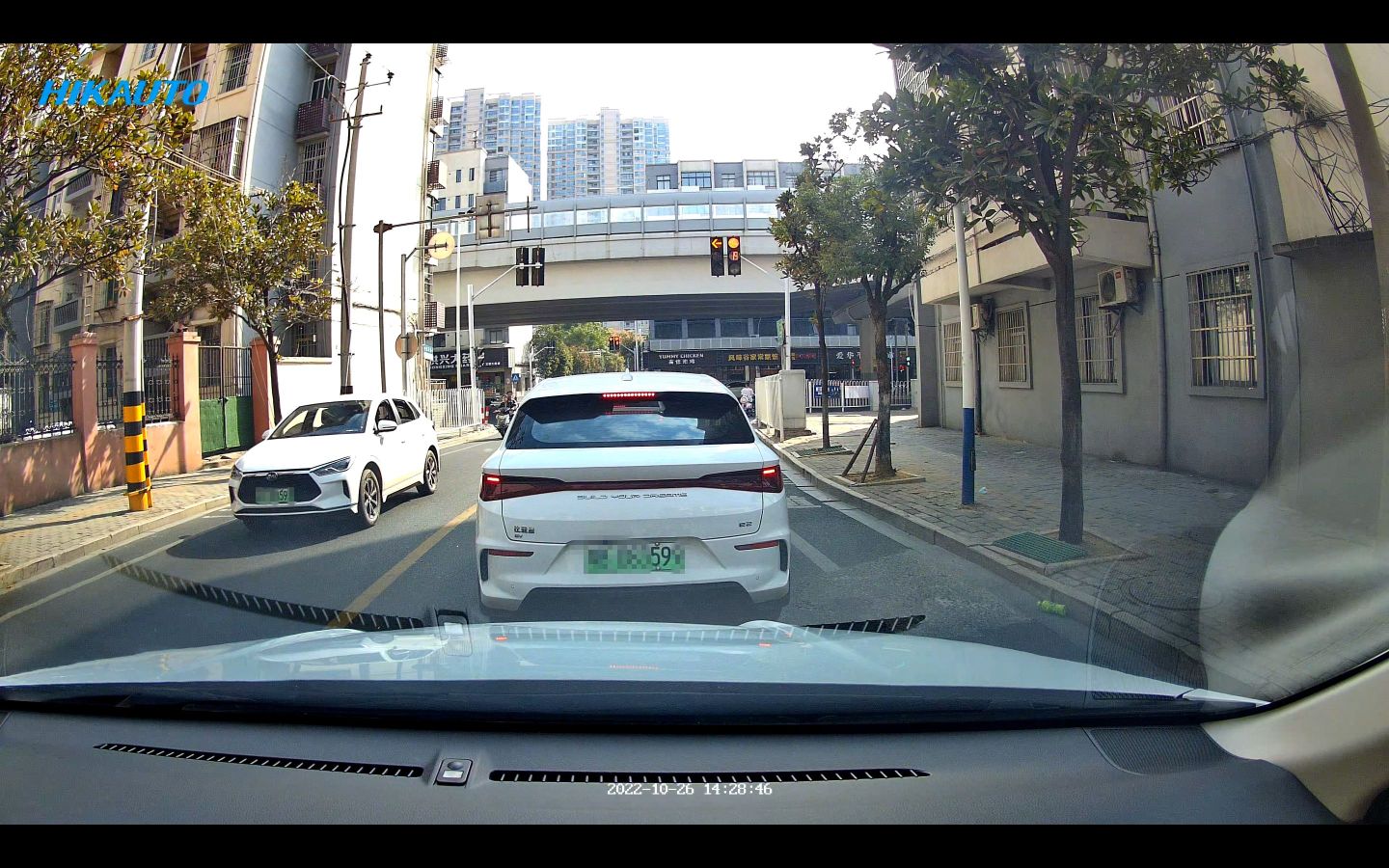 360g900和海康威视c8夜间行车对比,海康威视与360行车记录仪哪个更好