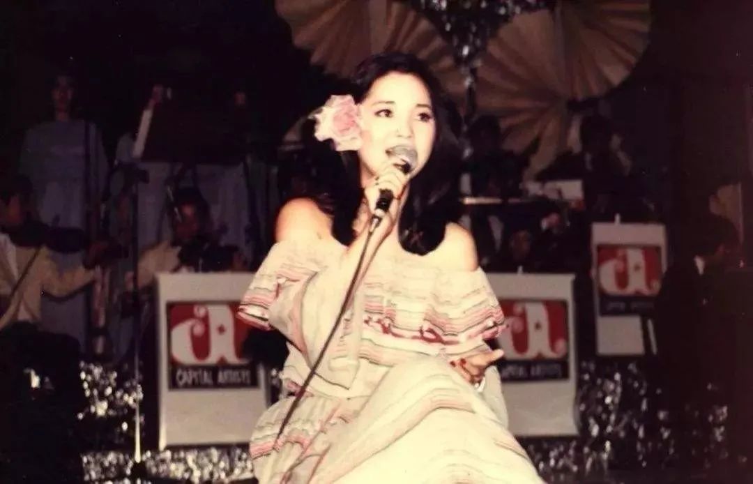 追忆邓丽君一代人的记忆,25年过去为何我们还怀念邓丽君