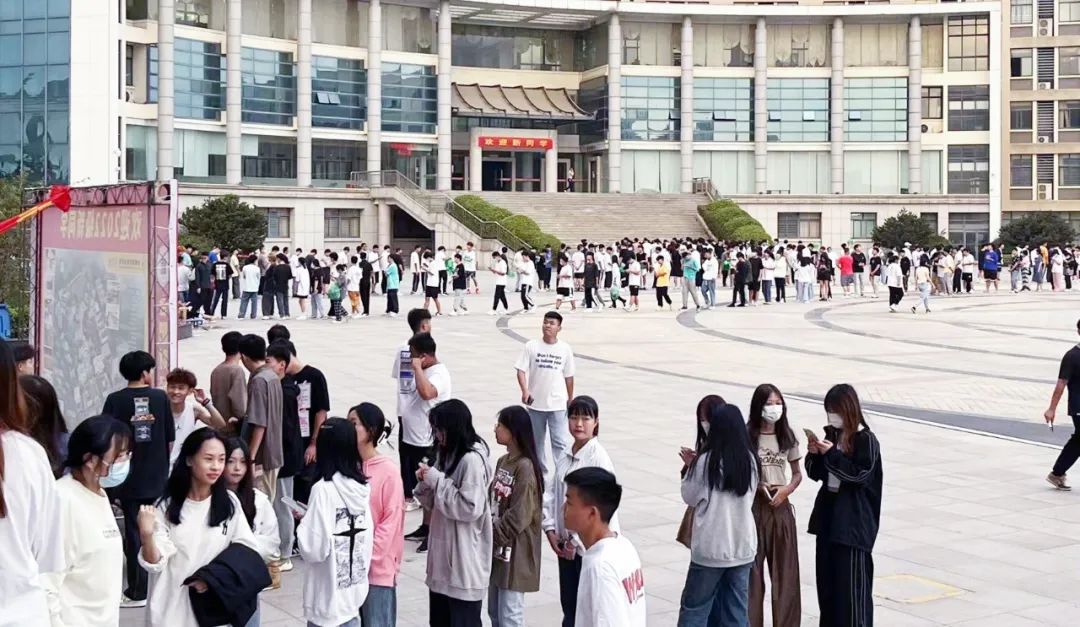 护航平安开学季,护航师生开学季