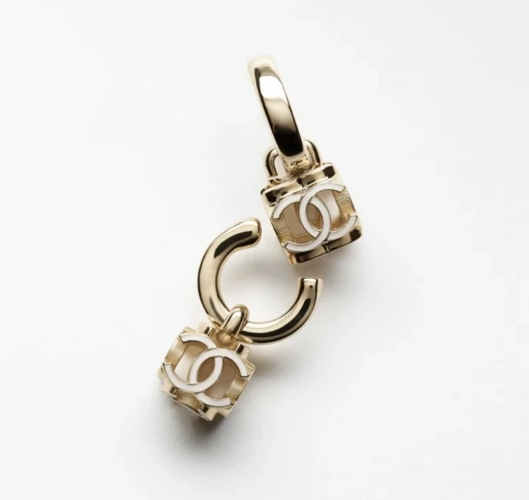 chanel耳环推荐,香奈儿chanel新款耳钉耳环