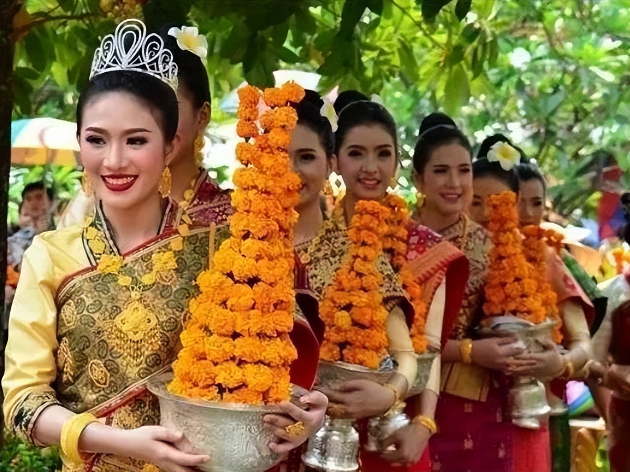 在老挝玩一礼拜要多少钱,在老挝花100万人民币