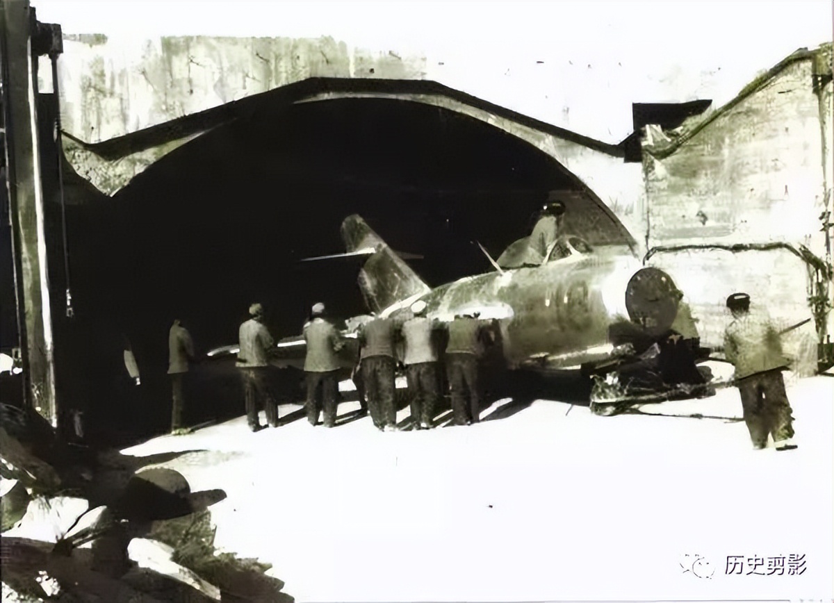 中国第一颗原子弹爆炸的时间,我国第一颗中子弹爆炸照片图文