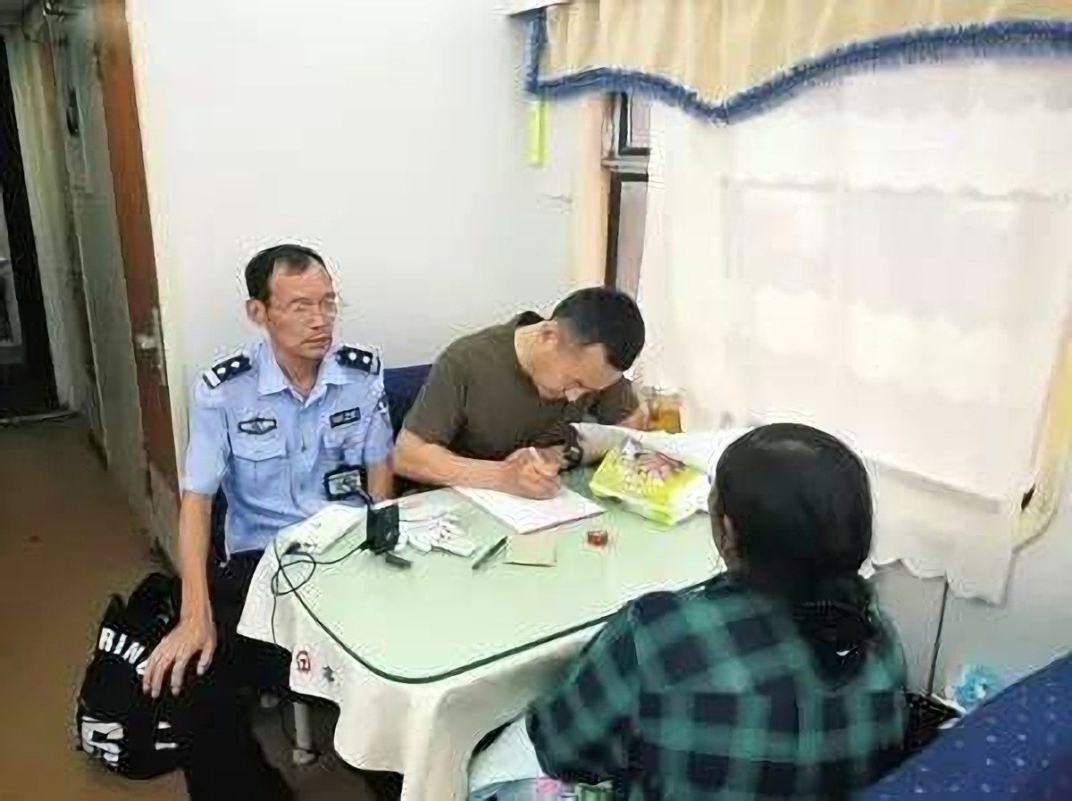 “成人网站”里的*拍偷**视角，到底是怎么来的？女生千万要当心了！