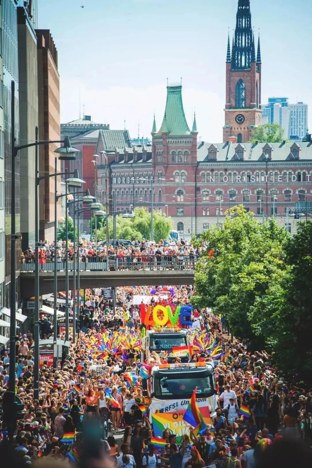 10年再建1000座监狱：北欧富国怎么成了“犯罪天堂”？