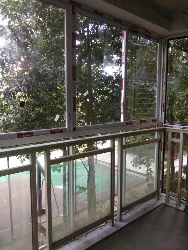 如何选择断桥铝窗户和玻璃,彩铝门窗和断桥铝有什么区别