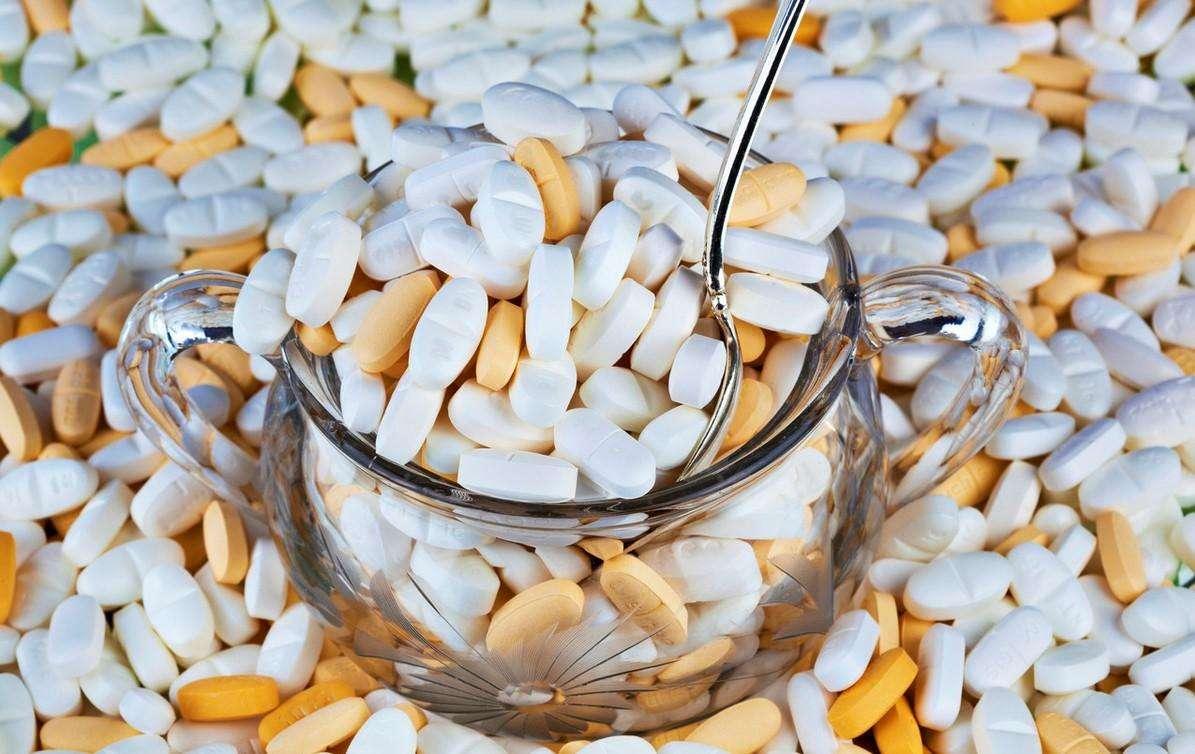 骨质疏松多长时间查一次骨密度,骨质疏松骨密度减少吃什么药