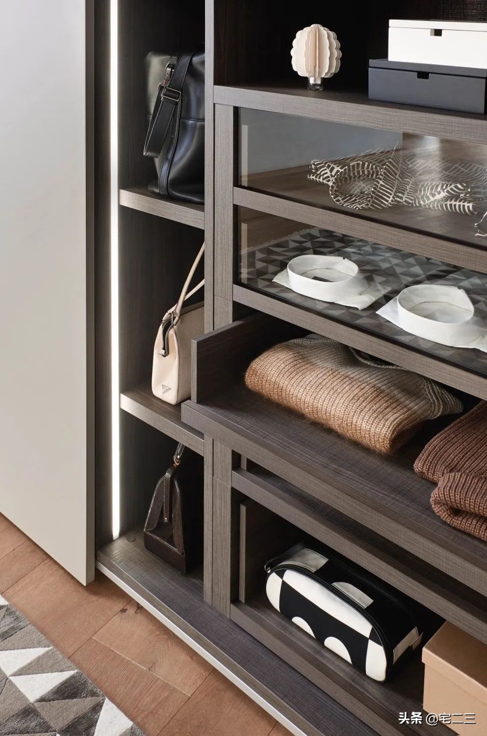 “感”官研究员｜卧室收纳做好这六点，避免换季衣物“大迁徙”