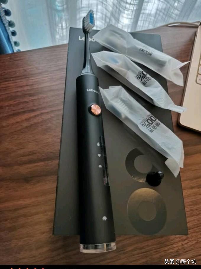 10元的电动牙刷和100的差距在哪,200元左右最好用的电动牙刷