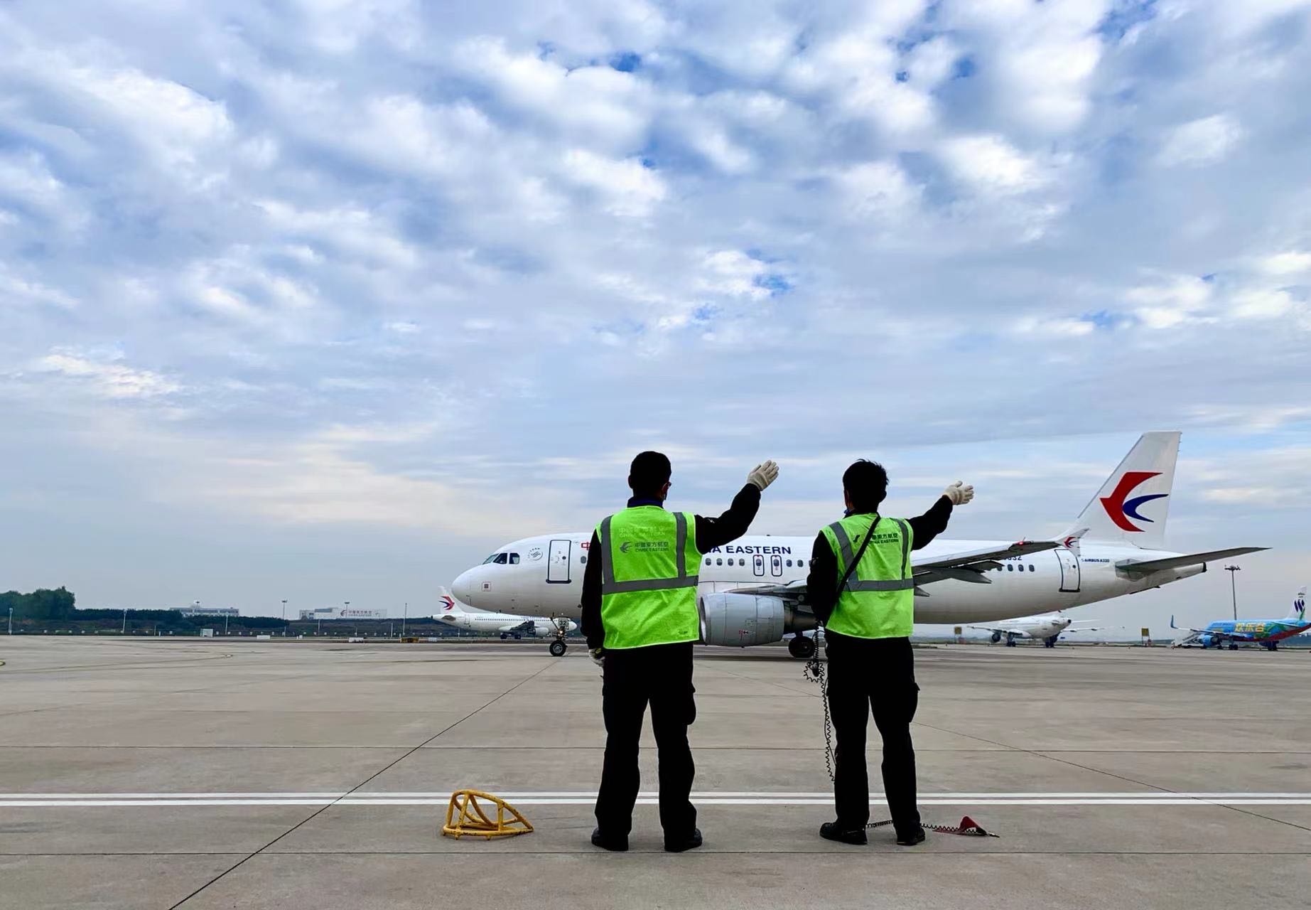 除了飞机“拜拜员”还有“溜溜员”!揭秘6.3万名机务人员的专业“冷知识”