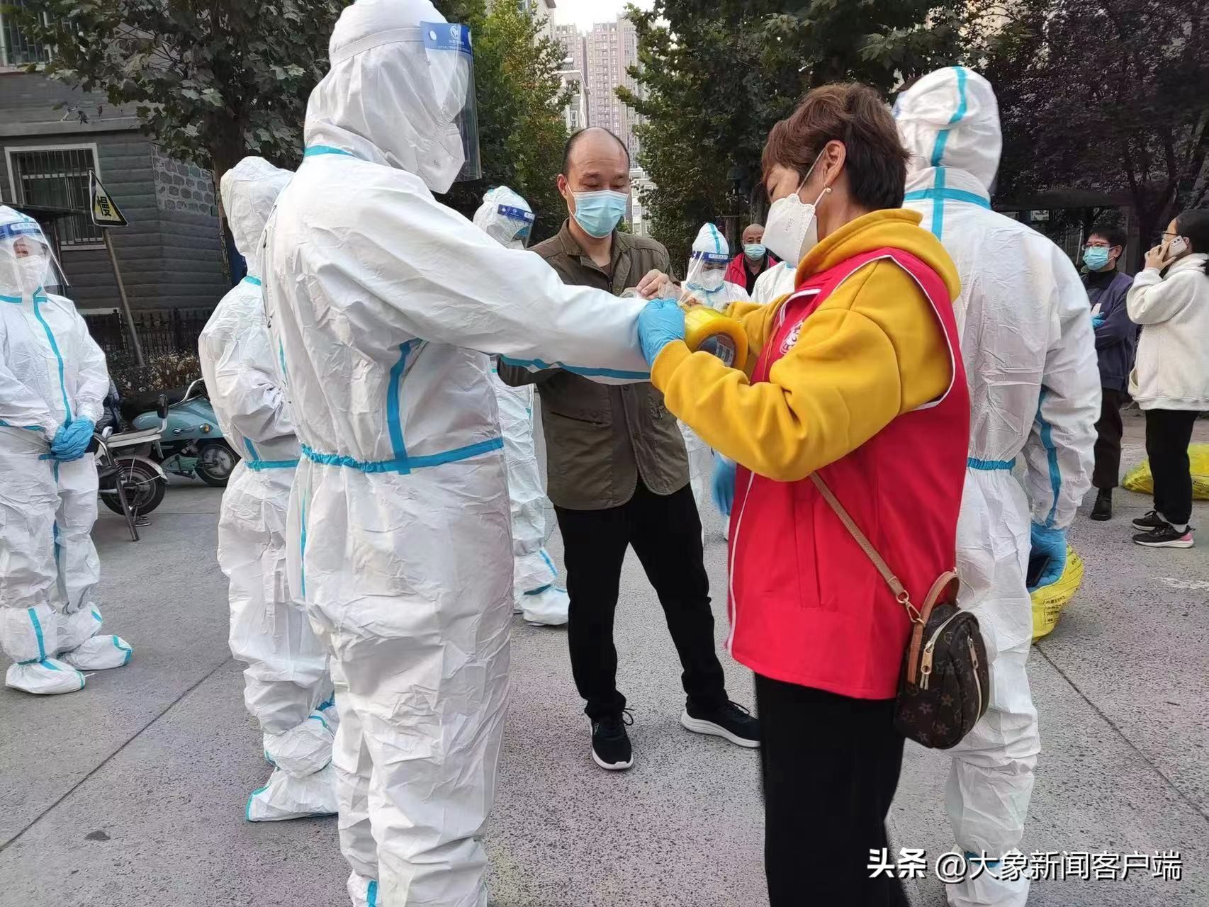 我的奋斗丨疫情下的郑州出租车司机：结束住在车里的日子，家里的饺子真香