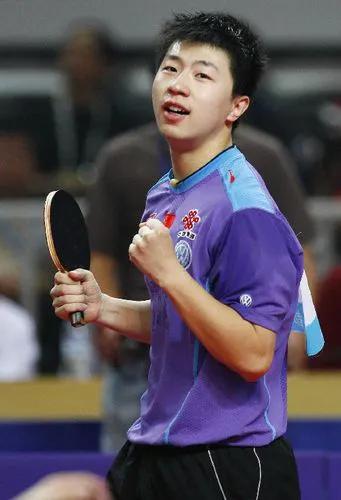 马龙夺冠时张继科和许昕的反应,中国乒乓球马龙和许昕谁强